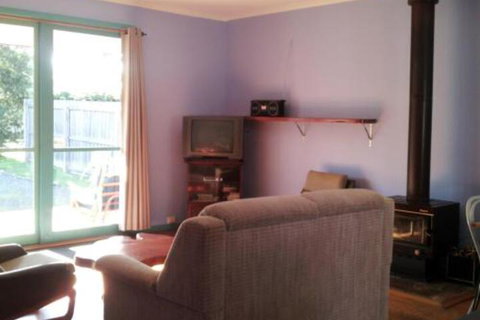 Anglesea Backpackers - Accommodation NT 3