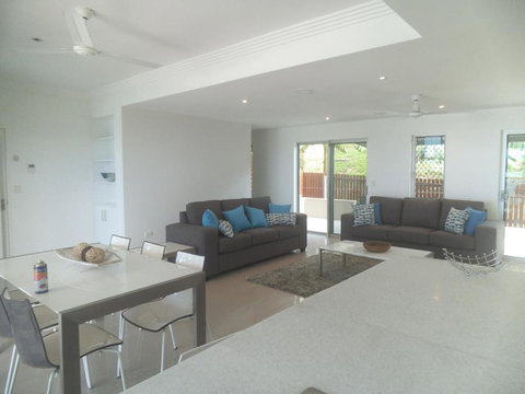 Island Villas & Apartments - NT Tourism 6