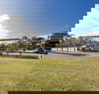 Capricorn Holiday Park - Accommodation NT