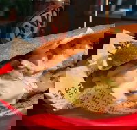 Pontiac Burgers  Wings - Accommodation NT