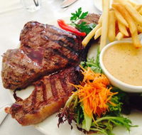 Cardens Seafood  Steak House - NT Tourism