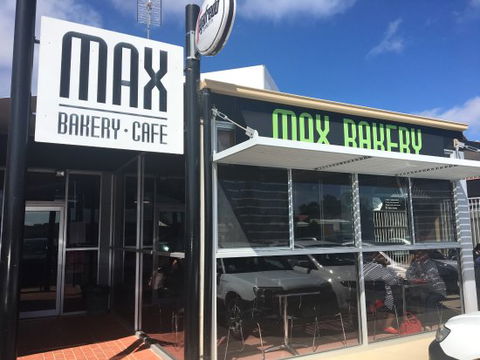Max Bakery & Cafe - Accommodation NT 0