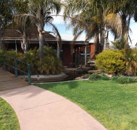 Old Town and Country Tavern - Accommodation NT