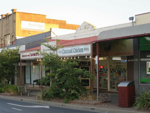 Colac Charcoal Chicken Grill - NT Tourism 0