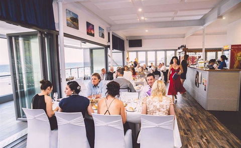 Lighthouse Beach Cafe - NT Tourism 12