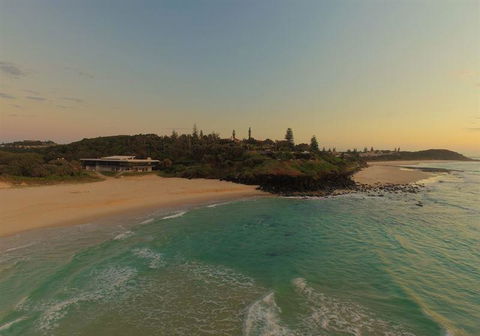 Lighthouse Beach Cafe - NT Tourism 22