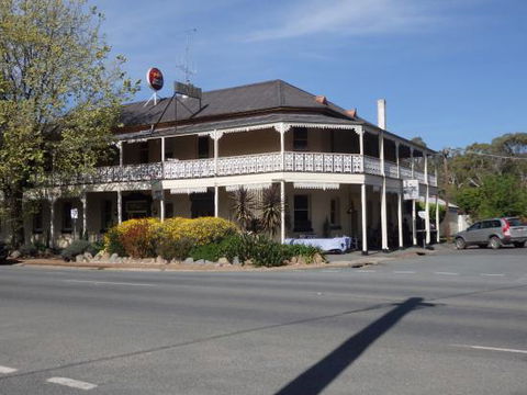 Seven Creeks Hotel - Accommodation NT 0