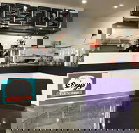 Sazys Fish  Chips - Accommodation NT