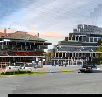 Gunbower Hotel Restaurant - NT Tourism