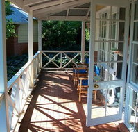 Two Sisters  A Chef - Accommodation NT