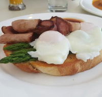Hughzies Lakeside Brasserie - Accommodation NT