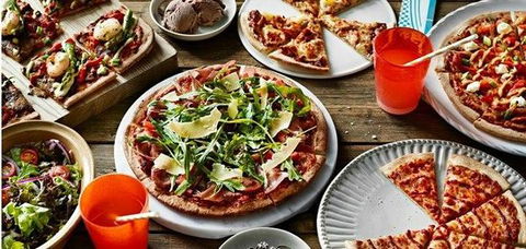 Crust Gourmet Pizza Bar Panania - NT Tourism 0