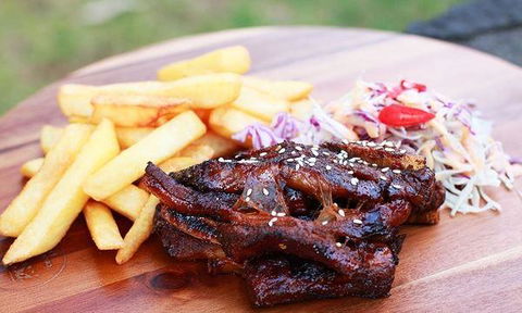 Downtown Bar & Grill - NT Tourism 5