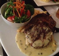Bowning Hotel Dining Room - NT Tourism