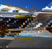 Finny's By The Wharf - NT Tourism