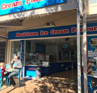 Huskisson ice cream parlour - NT Tourism