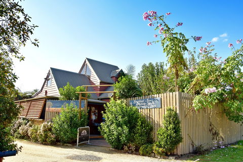Blue Earth Cafe - NT Tourism 2