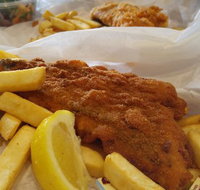 Burleigh Heads Fishmongers - NT Tourism