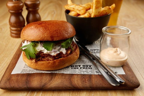 Eltham Hotel Bistro - Accommodation NT 0