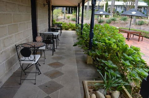 Meze Me Grove - Accommodation NT 0