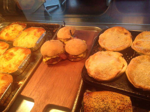 Deli Di Mondo Cafes - NT Tourism 0