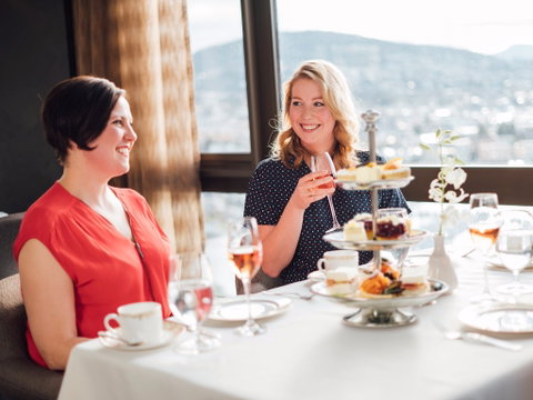 The Point Revolving Restaurant - NT Tourism 2
