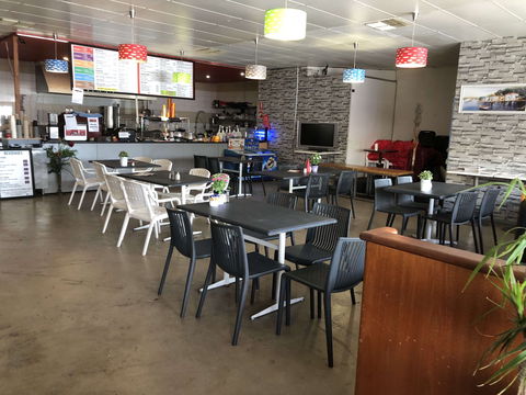 Cooby Cafe - NT Tourism 0