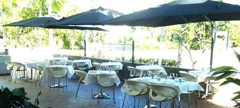 2 Fish Seafood Restaurant - NT Tourism 1