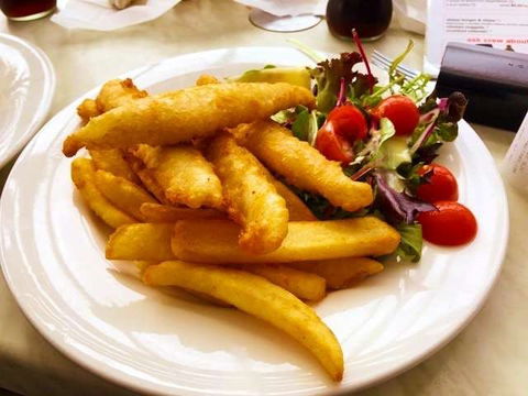 Restaurant And Bar At Noosa Heads Surf Club - NT Tourism 0