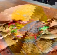 The Cricketers Arms Hotel - Accommodation NT