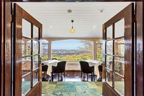 Hardy's Verandah Restaurant - NT Tourism 0