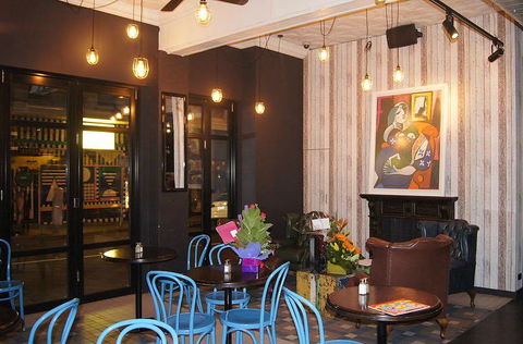 Clovelly Restaurant - NT Tourism 0