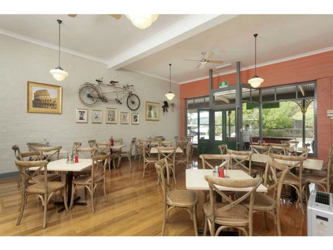 Dungog Pizza - NT Tourism 1