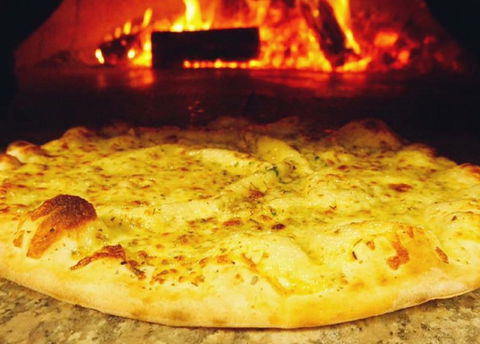 Heat Woodfired Pizza Bar - NT Tourism 1