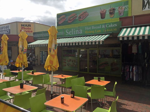 Hoang Lan Hot Bread - Sunshine - NT Tourism 0