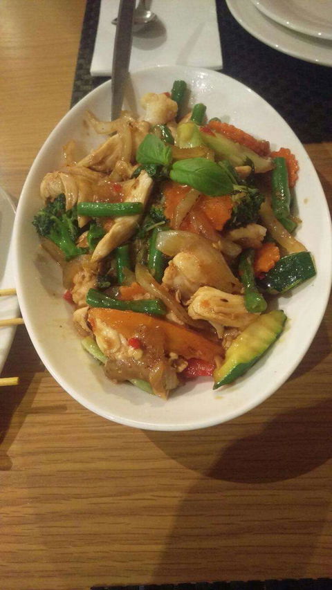 Hot Wok Thai - NT Tourism 0