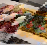 Vivaldi Italian Kitchen  Pizza - Accommodation NT