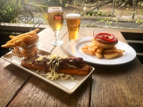 Wattle Grove Hotel - NT Tourism 0