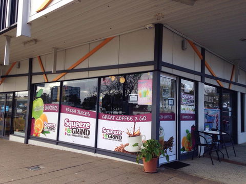 Squeeze & Grind, Juice And Coffee Bar - NT Tourism 0