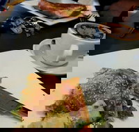 Harleys Cafe - Accommodation NT