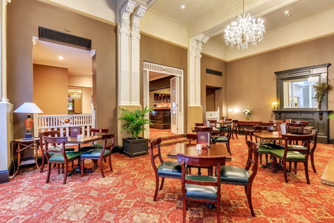 The Orient Bar & Dining Room - NT Tourism 2