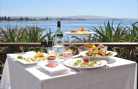 Eat At Whalers - NT Tourism 0