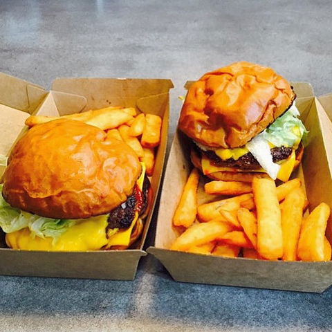Five Points Burgers - NT Tourism 0