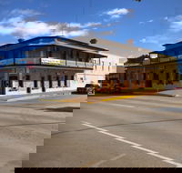 Harts Takeaway/Junction Hotel Peterborough - NT Tourism