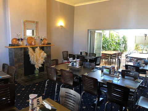 Harts Takeaway/Junction Hotel Peterborough - NT Tourism 2