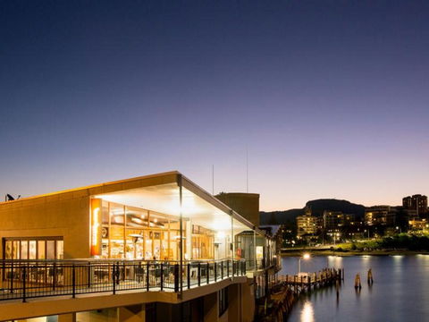 Bombora Seafood - NT Tourism 1