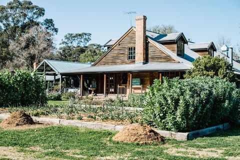 Circa 1876 Restaurant Hunter Valley - NT Tourism 0