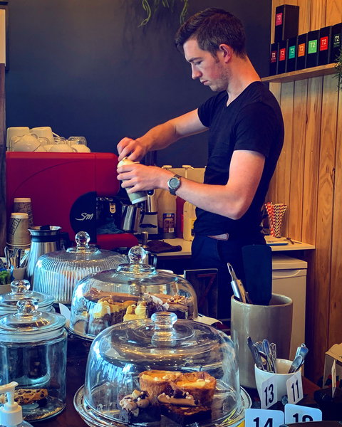 The Deck Cafe On The Wharf - Accommodation NT 1