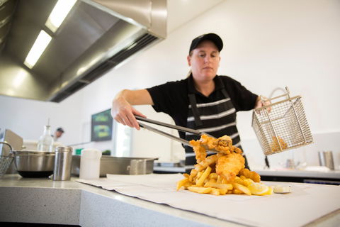 The Fresh Fish Place Fish Market & Café - NT Tourism 1