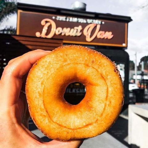 Famous Berry Donut Van - NT Tourism 0
